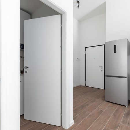 Minerva - 1 Bedroom Apartment Two Steps From Milano Centrale Exteriör bild